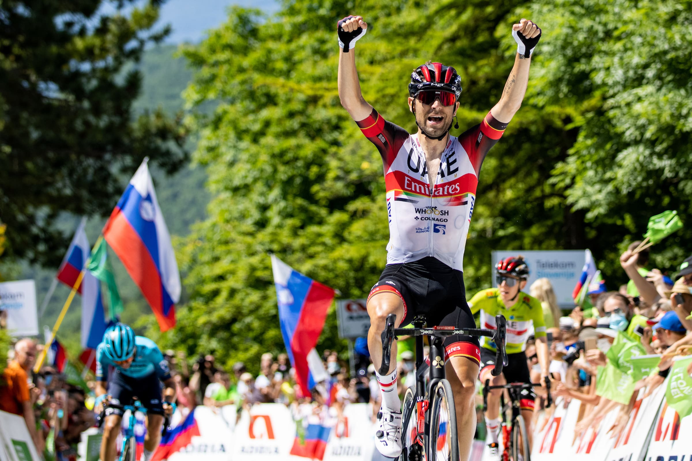 Ullisi takes the queen stage, Pogačar stays in green